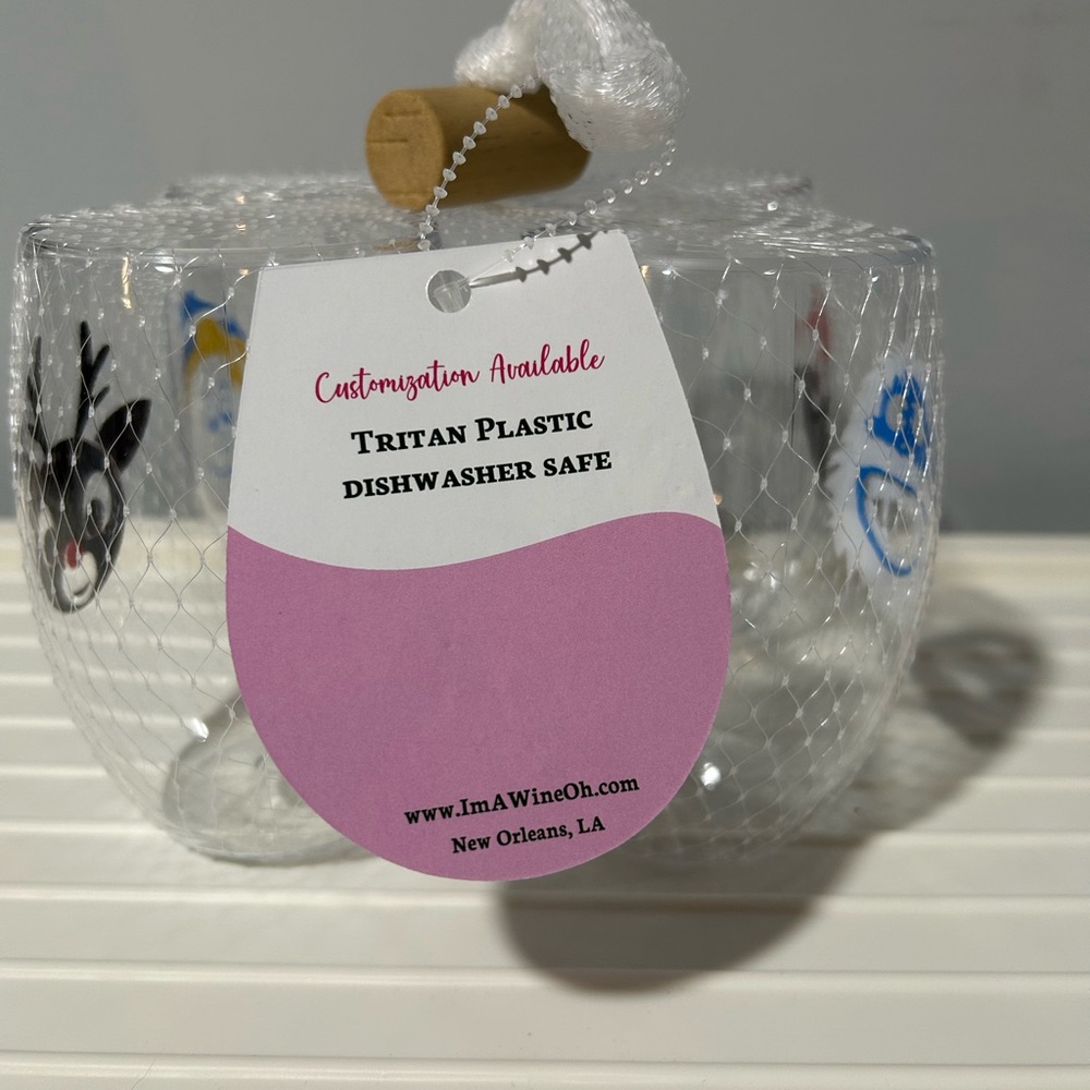 NWT Holiday Rudolph Inspired Plastic Shatterproof Stemless Wine Glasses - Picture 3 of 4